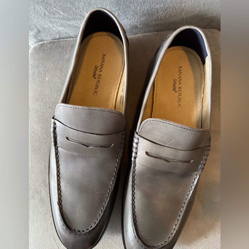 Banana Republic Men's Gray Leather Loafers 12M - Picture 2 of 7